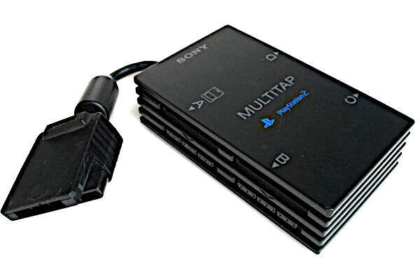 Multi Tap Adaptor (Non compatible avec les consoles slim)